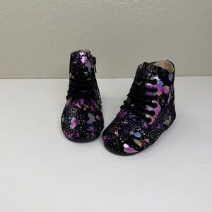Spellbound Soles Toddler Holographic Splatter Side Zipper Artsy Boots Size 6